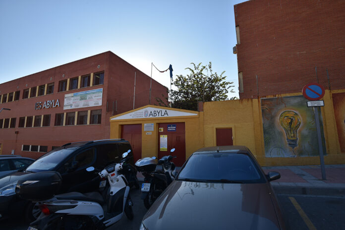 El instituto Abyla es uno de los centro ceutíes donde se imparte Formación Profesional/Antonio Sempere