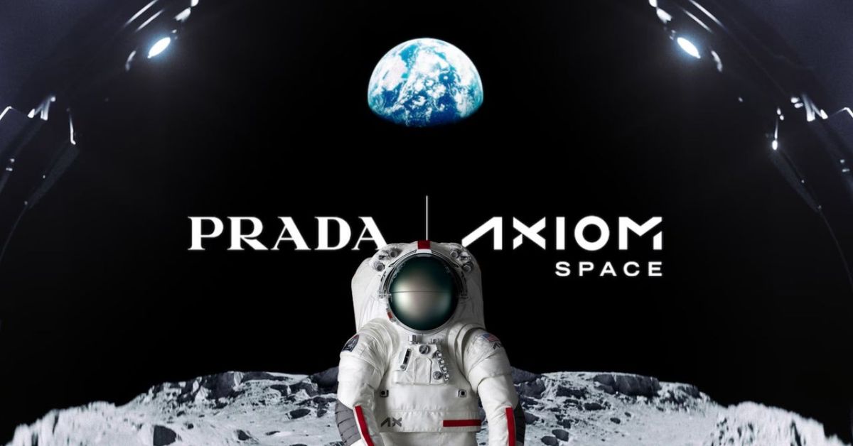 Mono interior astronauta Prada NASA misión Artemis