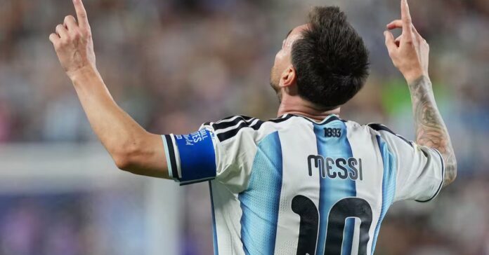 Argentina 3 – Argelia 0: Messi firma un hat-trick en su sexto Mundial e iguala a Klose