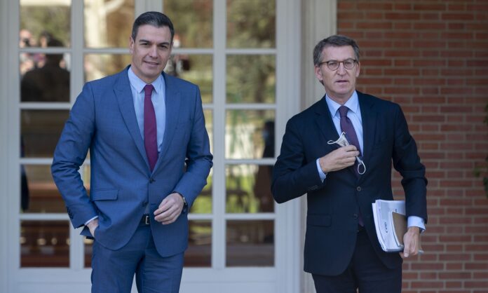 Máxima tensión en el Congreso: Feijóo tacha de «cobarde» a Sánchez en pleno día de la declaración de Zapatero