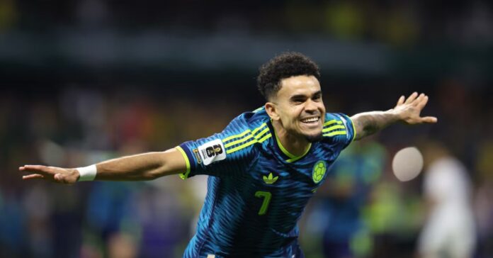 Colombia vence 3-1 a Uzbekistán en el debut y es líder de su grupo en el Mundial