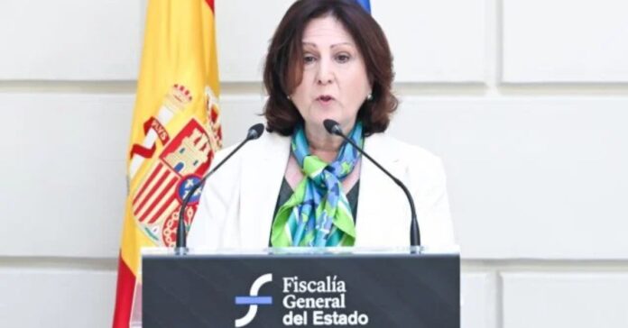 El PP acusa en el Senado a la fiscal general de «abrir la sede a las cloacas del PSOE»