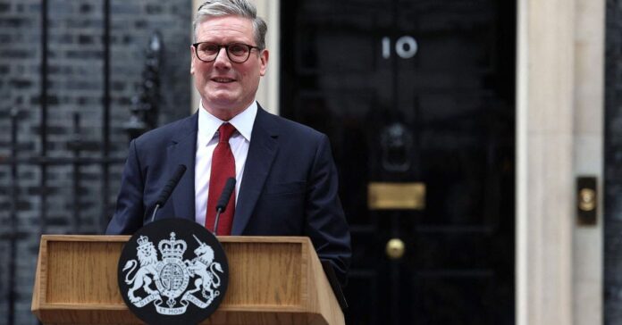 Keir Starmer dimite como primer ministro del Reino Unido y abre paso a la sucesión laborista
