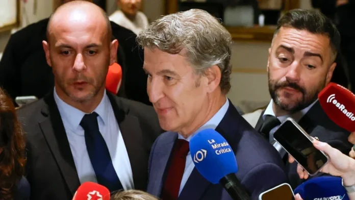 Feijóo exige a Sánchez la disolución de las Cortes y elecciones inmediatas por la corrupción
