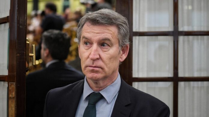 El PP asume que no tiene apoyos para una moción de censura y tacha de «maniobra» la postura de Junts