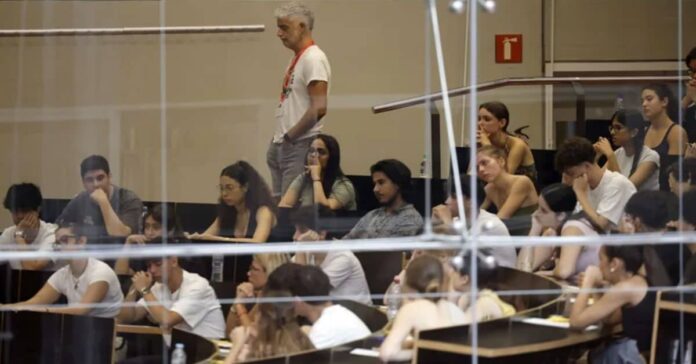 Más de 50.000 estudiantes se preparan para la PAU extraordinaria en busca de elevar su nota de acceso