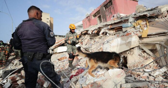 Terremoto en Venezuela: El Gobierno eleva a 17 los españoles muertos y busca a 150 desaparecidos