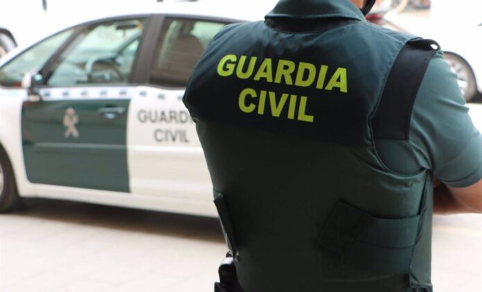 La rápida intervención vecinal evita que un hombre mate a su bebé de cinco meses tras agredir a su pareja en Gran Canaria