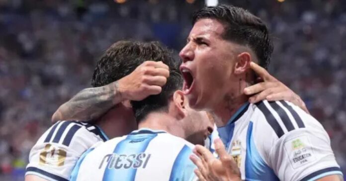 3-2: Argentina obra un milagro «faraónico» ante Egipto con un Messi extraterrestre
