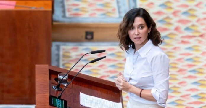 Ayuso defiende que su novio declara «en ‘A'» y acusa a Sánchez de estirar el caso para «empatar»
