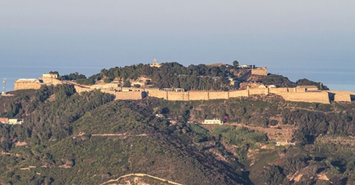 Ceuta en alerta roja: Protección Civil pide evitar el acceso a los montes ante el riesgo extremo de incendios forestales