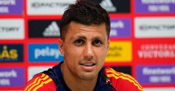 Rodri Hernández, el capitán del Balón de Oro ante el reto de su vida: “Hay que tener más ganas de ganar que miedo a perder”