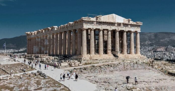 Detenido un hombre tras apuñalar a dos turistas cerca de la Acrópolis de Atenas