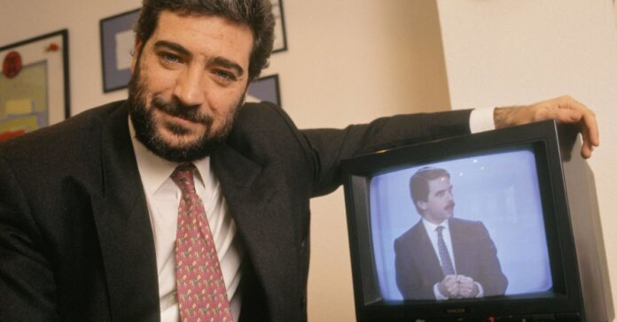El PSOE pide la reapertura de la causa contra Miguel Ángel Rodríguez y le afea el borrado de sus mensajes