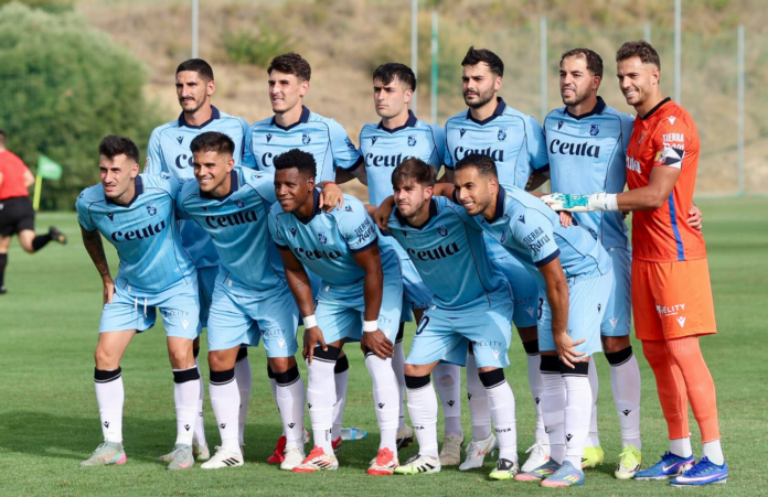 El Ceuta tropieza en su primer test de pretemporada ante el Juventud Torremolinos (1-0)