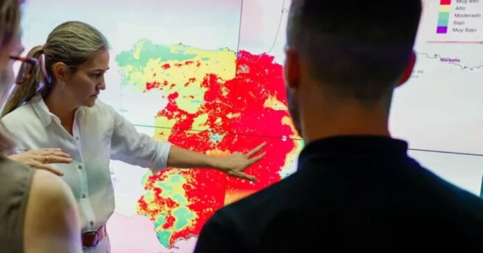 El Gobierno declara la emergencia de interés nacional en Madrid y Ávila tras desalojar a más de 11.500 personas por los incendios