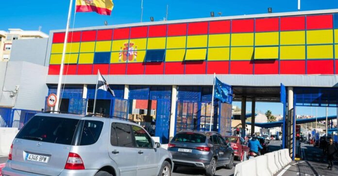 La CECE habilita un formulario para recoger quejas sobre el tránsito en la frontera de Ceuta
