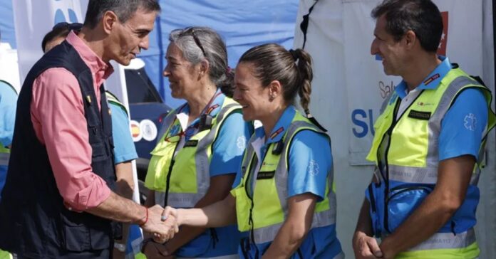Sánchez sitúa la evolución de los incendios en fase «favorable», pero pide «máxima prudencia» ante 12 horas «decisivas»
