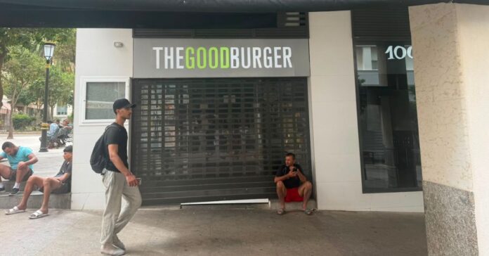 La CECE pide mantener cerrados los comercios de Ceuta hasta que se garantice la seguridad