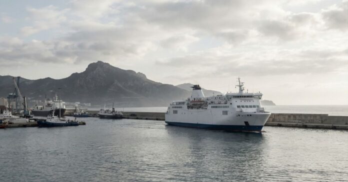 Horarios ferrys Ceuta–Algeciras, sábado 1 de agosto de 2026: Baleària, DFDS y Naviera Armas