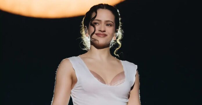 Rosalía pide disculpas en su primer concierto en Argentina tras la polémica por la final del Mundial de 2026