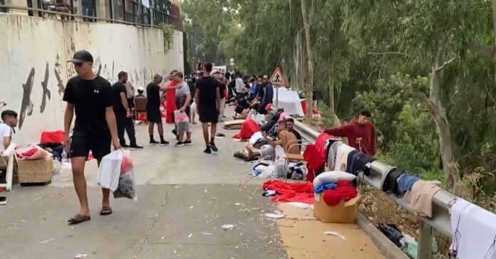 El CNI habría alertado a Interior de una entrada masiva en Ceuta semanas antes de la crisis