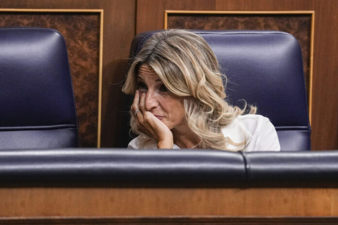 CCOO y UGT presionan a Yolanda Díaz: exigen regular ya el trabajo digital para respaldarla en la OIT