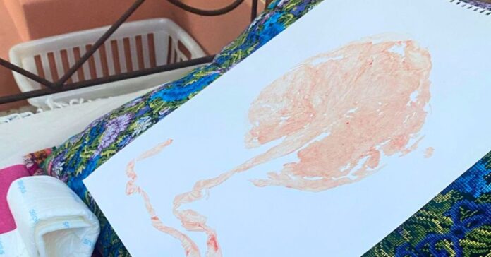 Lola Orellana comparte su primera imagen con su hija y emociona con un homenaje a Rosario Flores