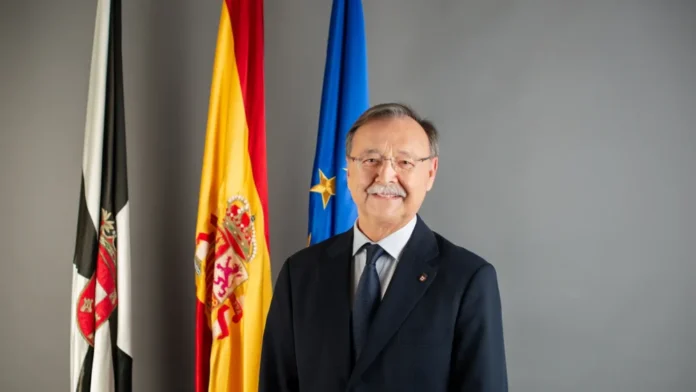 Felipe VI recibirá a Juan Jesús Vivas en Marivent para abordar la crisis migratoria de Ceuta