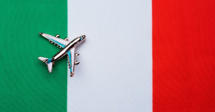 Viajar de España a Italia ya no es igual: controles de pasaporte y colas de hasta 90 minutos