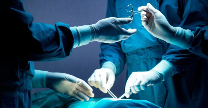 Sufre una parada cardiaca mientras mantenía relaciones con su esposa y su caso impulsa una ley sobre donación de órganos en EEUU