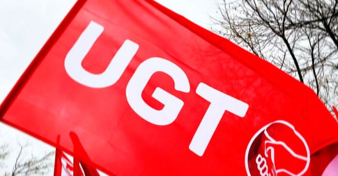 UGT se suma a la concentración de las cuatro culturas en Ceuta y reclama “unidad, respuestas y más recursos”