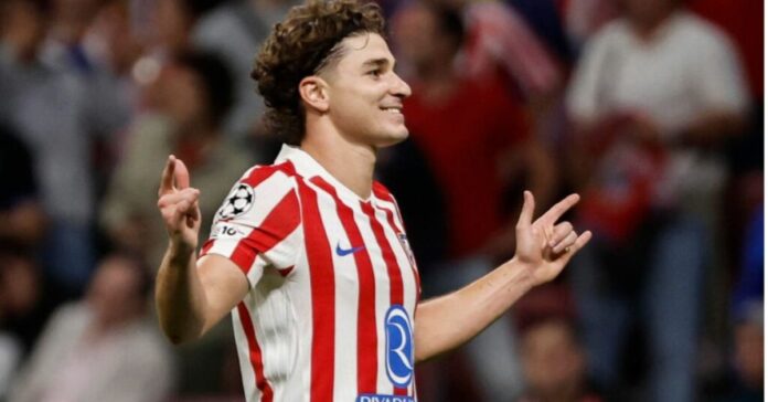 Julián Álvarez se reincorpora al Atlético en medio de los rumores con el FC Barcelona