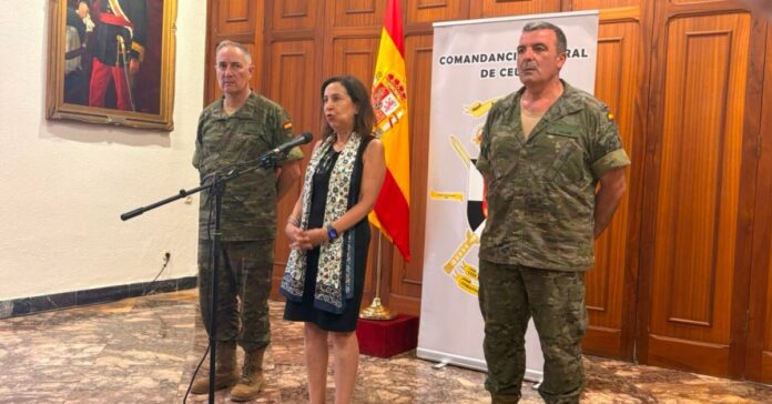 El choque entre Robles y Moncloa por la crisis de Ceuta salta a las Cortes