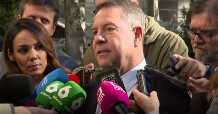 García-Page arremete contra la política del «odio» y rechaza el frentismo de las «dos Españas»