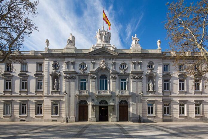 El Tribunal Supremo paraliza cautelarmente los efectos censales de la ‘ley de nietos’
