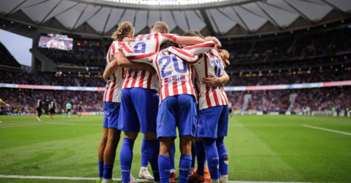 El Atlético se estrena en Champions ante el Liverpool con dudas en el once