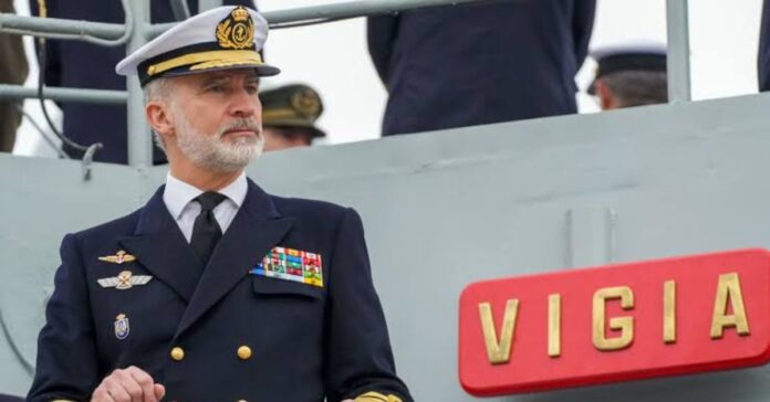 Felipe VI destaca el «ejemplo de civismo» de Ceuta ante la crisis migratoria mientras la Casa Real espera que el Gobierno fije la fecha de su viaje
