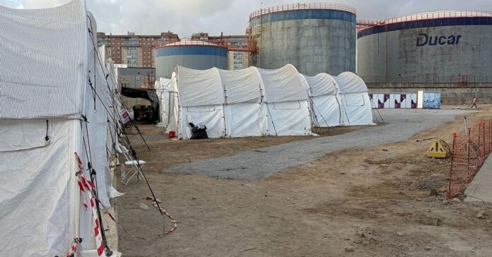 La Audiencia Nacional avala seguir con el campamento del puerto de Ceuta