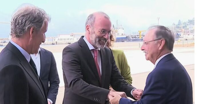 «¿Qué busca Sánchez? ¿Mantener el caos?»: Manfred Weber vuelve «impresionado» de su visita a Ceuta
