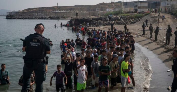Máxima alerta en las fronteras de Ceuta y Melilla por una posible entrada masiva este miércoles