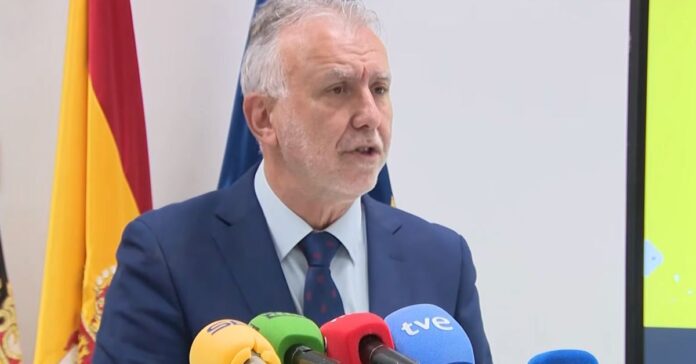 El Gobierno cifra en hasta 200 los retornos diarios de migrantes desde Ceuta a Marruecos