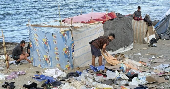 Ceuta vallará la zona de Benítez desalojada para evitar nuevos asentamientos y proteger la desaladora
