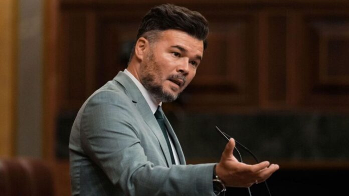 Rufián defiende que la izquierda aborde la inmigración y la multirreincidencia: «¿Por qué es racista decir que te llames como te llames, también Hassan, si la haces la pagas?»