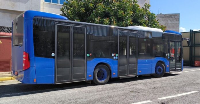 La barriada de Calamocarro reclama a Urbanismo la restitución de su parada de autobús