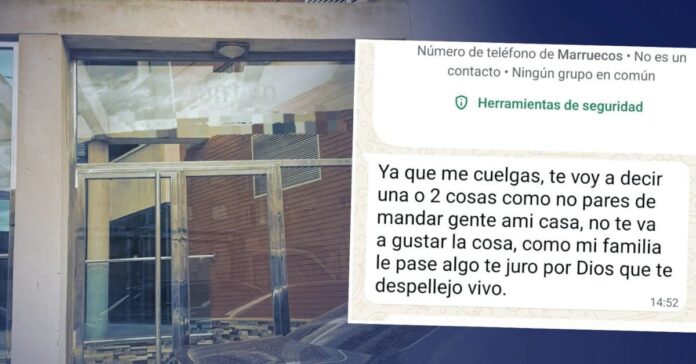 Un profesor denuncia a una familia que inquiokupa su piso en Roquetas de Mar mientras presume de comprar otra casa al contado