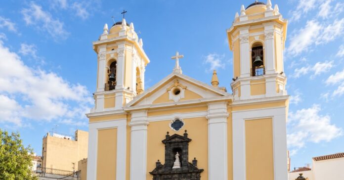 1 de noviembre en Ceuta: cementerio de Santa Catalina, misas y planes para Todos los Santos 2026